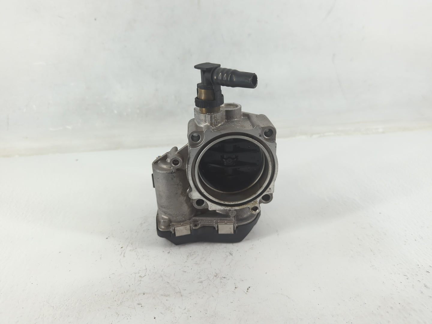 2012-2016 Bmw 328i Throttle Body P/N:A2C53355204 1354 7588625-02 Fits Fits 2012 2013 2014 2015 2016 2017 2018 OEM Used Auto 
