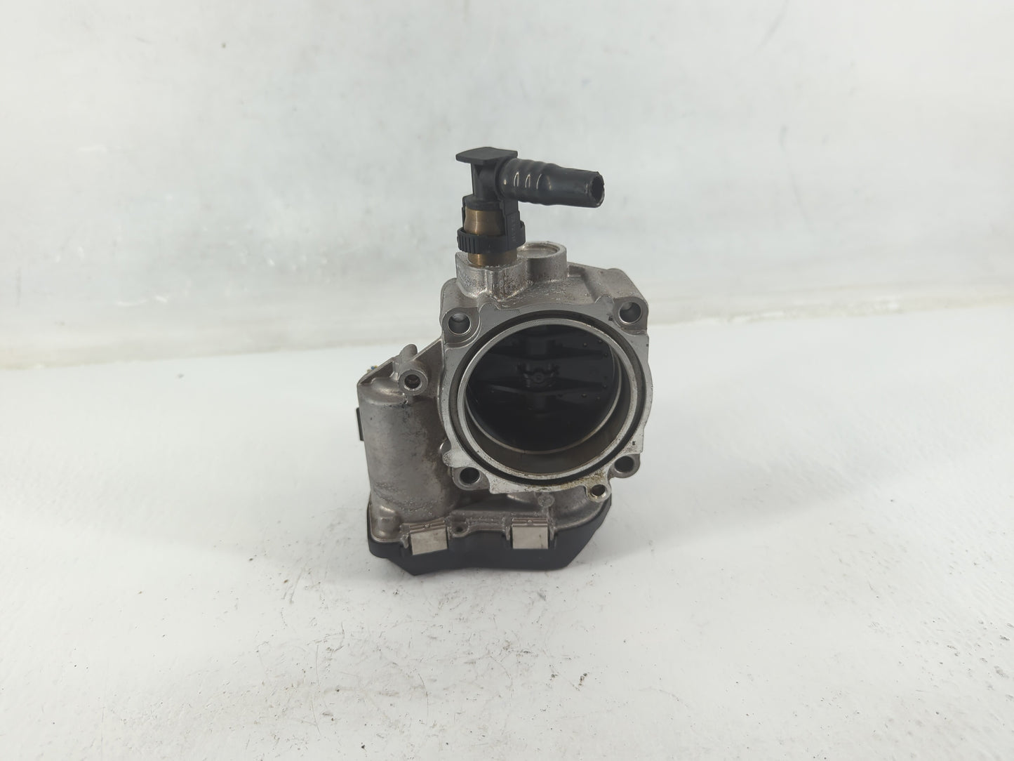 2012-2016 Bmw 328i Throttle Body P/N:A2C53355204 1354 7588625-02 Fits Fits 2012 2013 2014 2015 2016 2017 2018 OEM Used Auto 