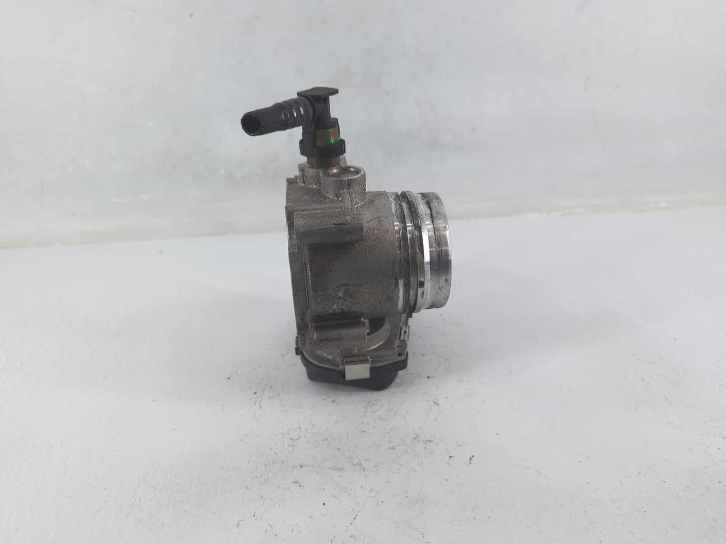 2012-2016 Bmw 328i Throttle Body P/N:A2C53355204 1354 7588625-02 Fits Fits 2012 2013 2014 2015 2016 2017 2018 OEM Used Auto 