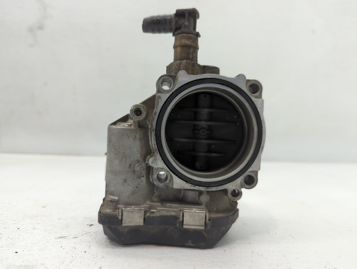 2012-2016 Bmw 328i Throttle Body P/N:1354 7588625-02 Fits Fits 2012 2013 2014 2015 2016 2017 2018 OEM Used Auto Parts - Oemu