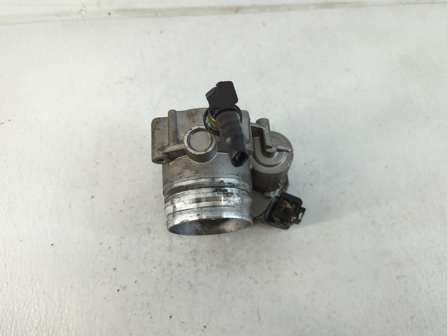 2012-2016 Bmw 328i Throttle Body P/N:A2C5335520 1354 7588625-02 Fits Fits 2012 2013 2014 2015 2016 2017 2018 OEM Used Auto P