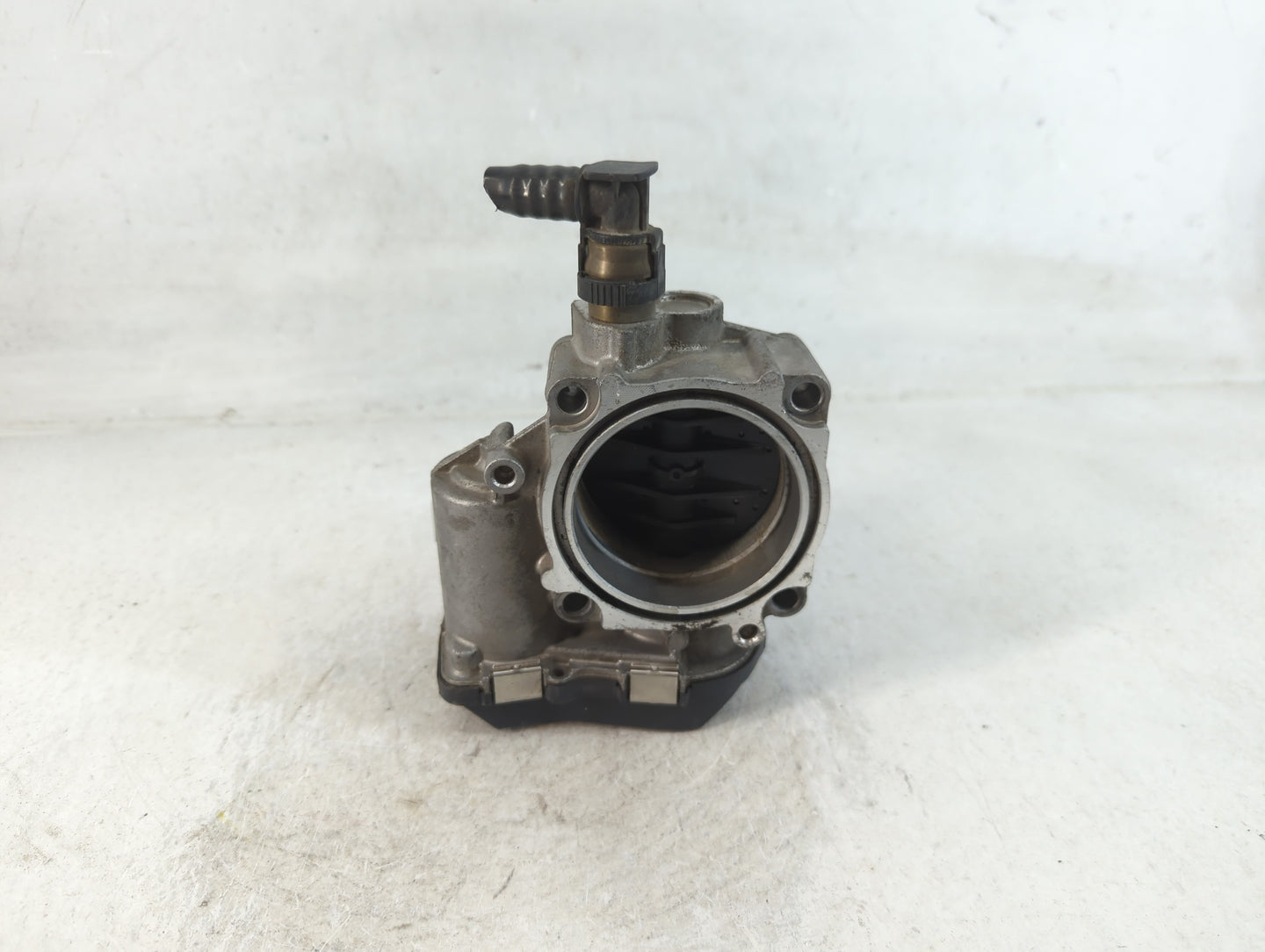 2007-2013 Bmw 328i Throttle Body P/N:7588625-02 1354 Fits Fits 2007 2008 2009 2010 2011 2012 2013 OEM Used Auto Parts - Oemu