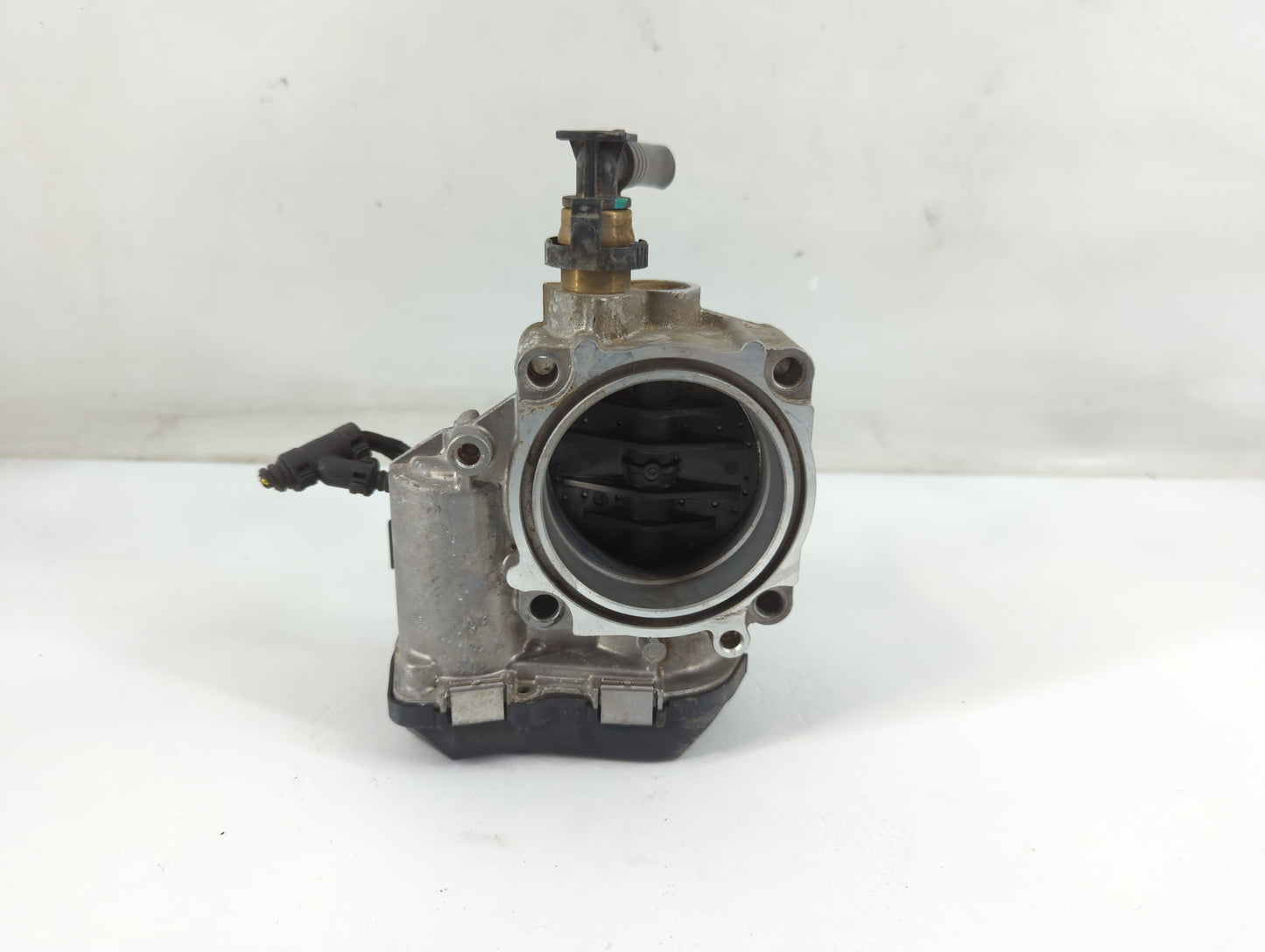 2012-2016 Bmw 328i Throttle Body P/N:A2C53355204 1354 7588625-02 Fits Fits 2012 2013 2014 2015 2016 2017 2018 OEM Used Auto 