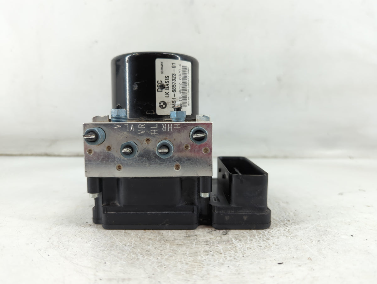 2012-2013 Bmw 328i Anti-Lock Brake ABS Pump Module Actuator OEM P/N:3451-6857323-01 Fits Fits 2012 2013 OEM Used Auto Parts 
