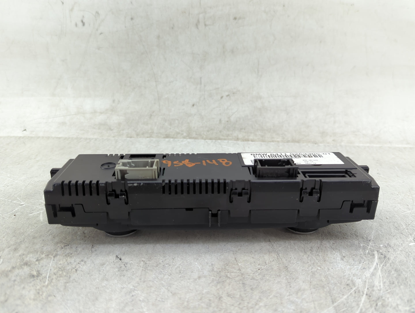 2011-2013 Bmw 335i Climate Control Module Temperature AC/Heater Replacement P/N:9263305-01 Fits Fits 2011 2012 2013 OEM Used