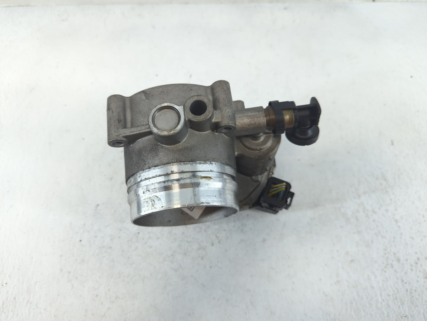 2011-2015 Bmw 335i Throttle Body P/N:1354 7597871-01 Fits Fits 2010 2011 2012 2013 2014 2015 2016 2017 2018 2019 2020 OEM Us