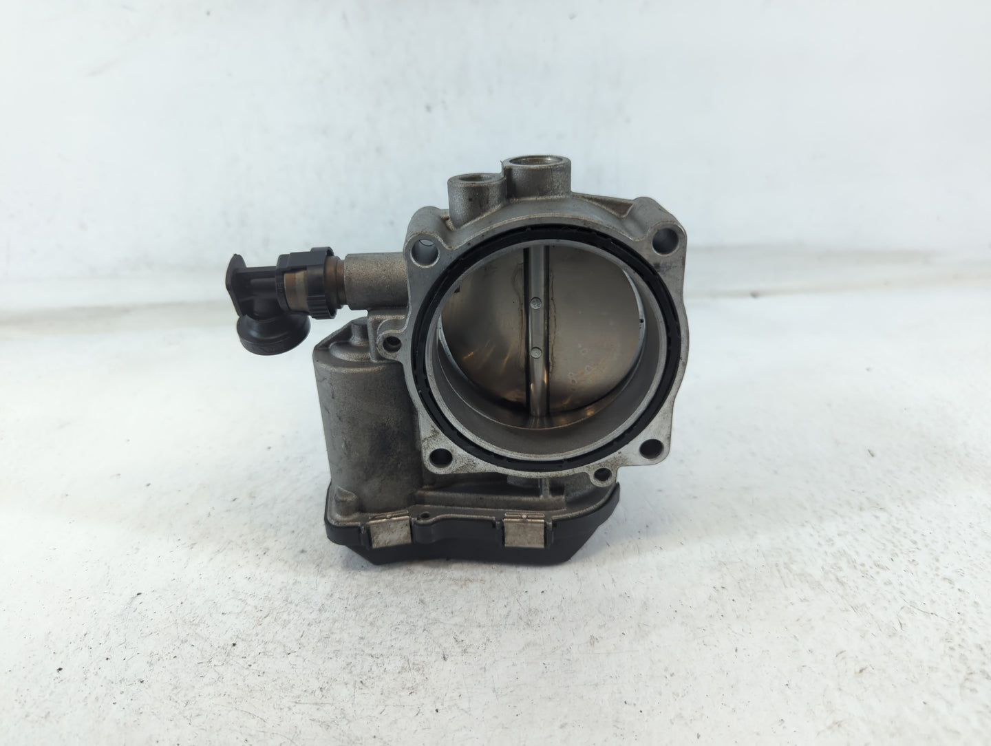 2011-2015 Bmw 335i Throttle Body P/N:1354 7597871-01 Fits Fits 2010 2011 2012 2013 2014 2015 2016 2017 2018 2019 2020 OEM Us