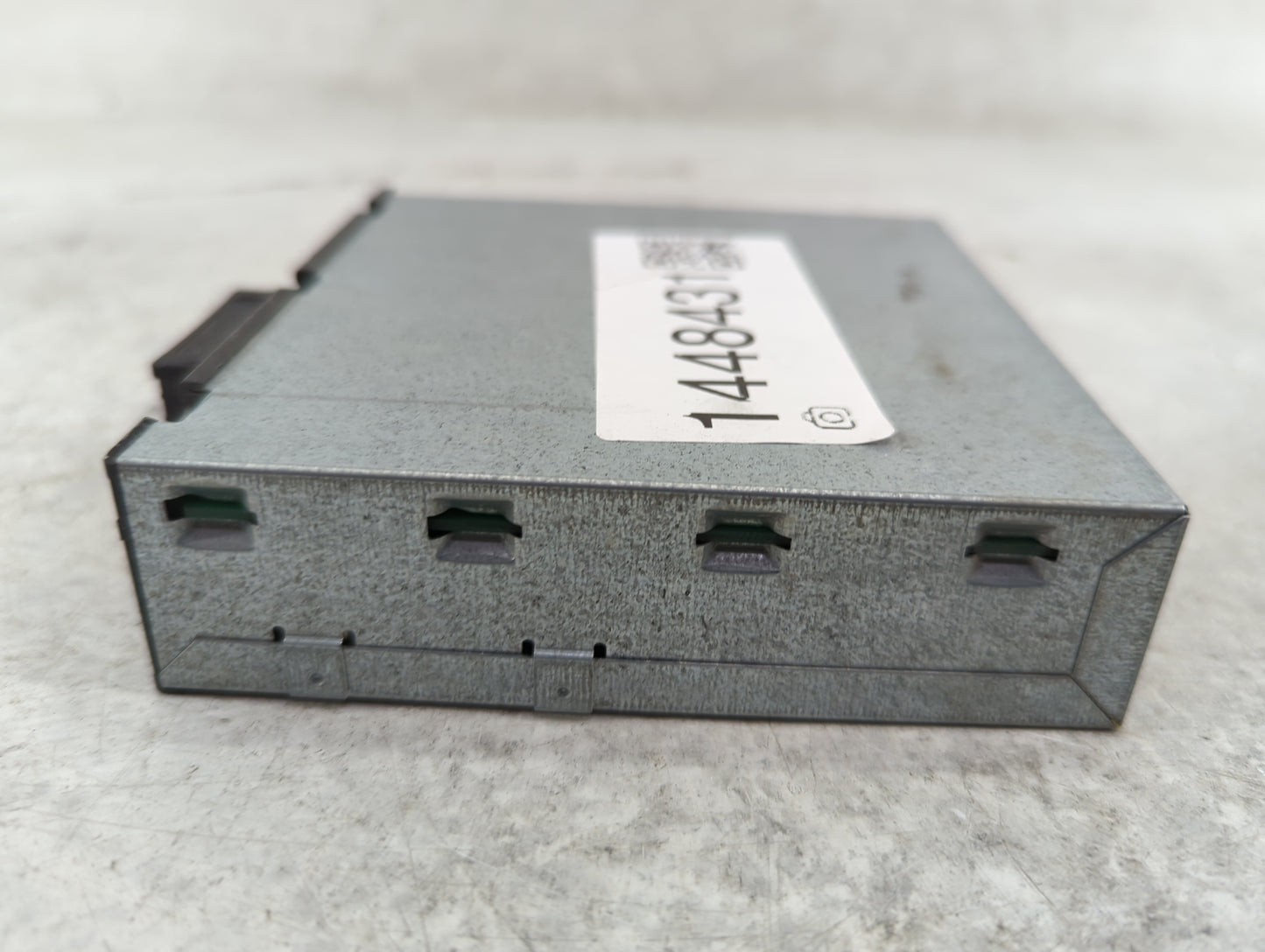 Bmw 528 Body Control Module Bcm Inner Cabin Fuse Box - Oemusedautoparts1.com