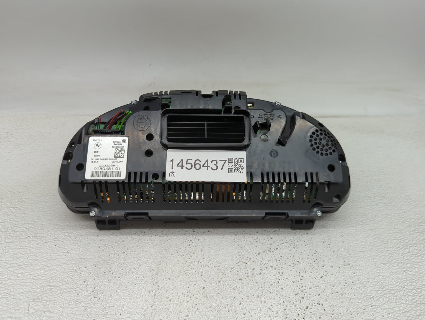 2012-2013 Bmw 528 Instrument Cluster Speedometer Gauges P/N:9280481-01 2232268-11, 25811511 Miles:143K Fits Fits 2011 2012 2
