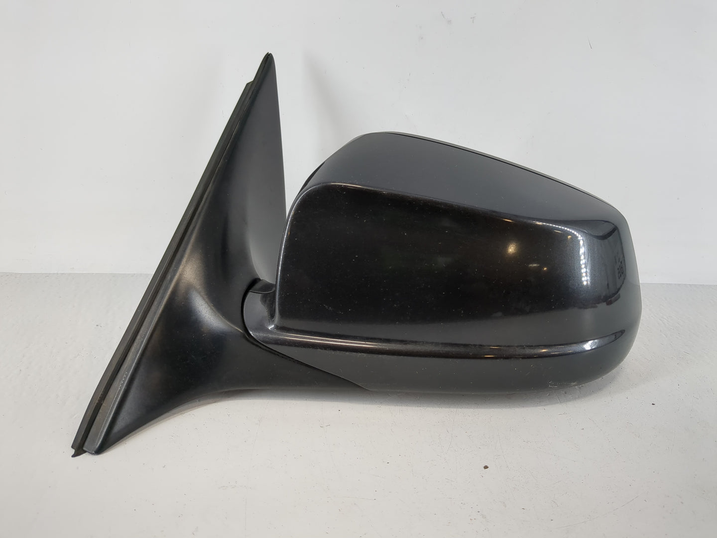 2011-2012 Bmw 528i Driver Side View Mirror - Left Door Mirror OEM Used - Oemusedautoparts1.com