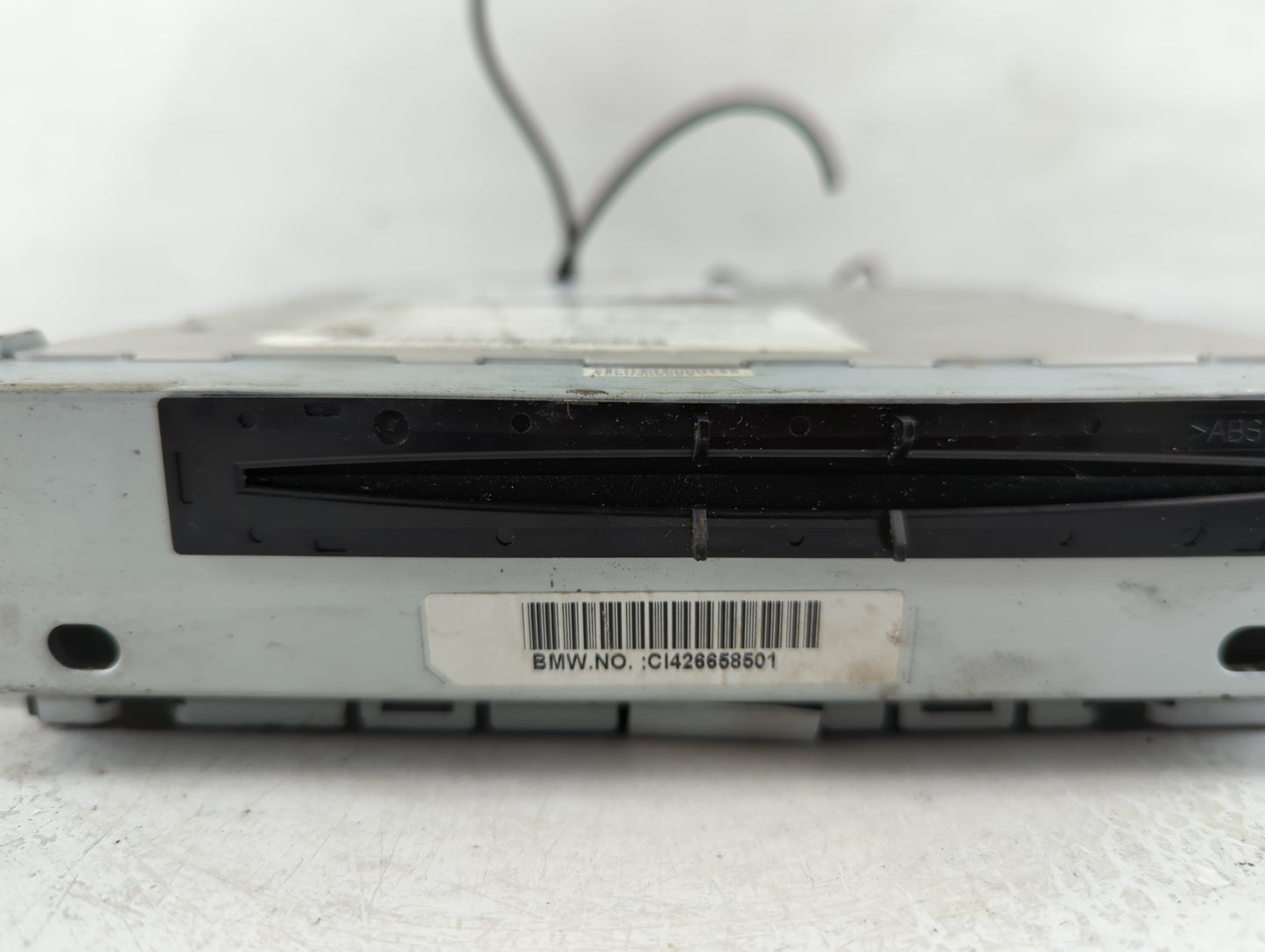 2011-2012 Bmw 528i Radio AM FM Cd Player Receiver Replacement P/N:4 266 585 Fits Fits 2011 2012 OEM Used Auto Parts - Oemuse