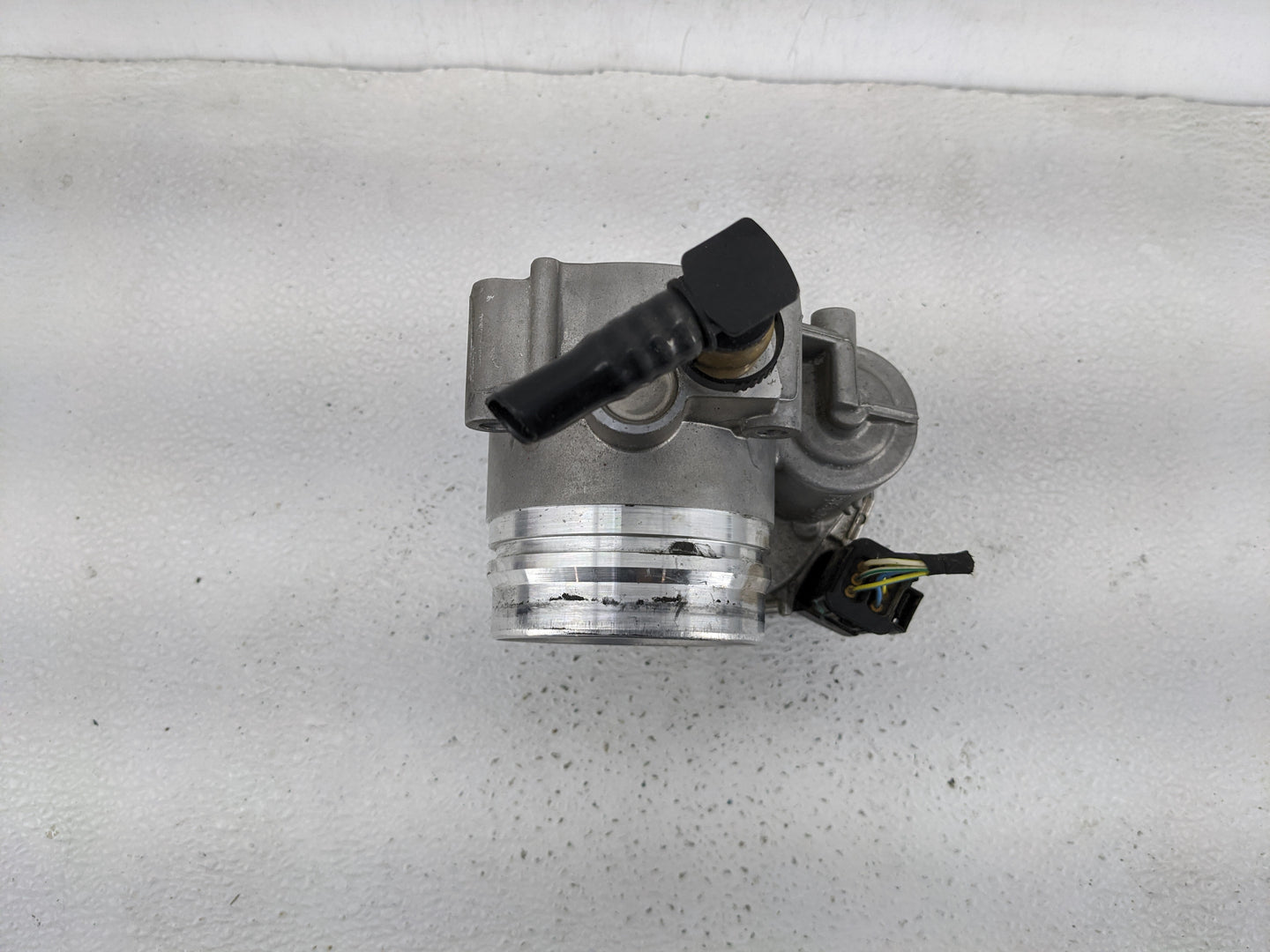 2012-2016 Bmw 528i Throttle Body P/N:1354 7588625-02 Fits Fits 2012 2013 2014 2015 2016 2017 2018 OEM Used Auto Parts - Oemu