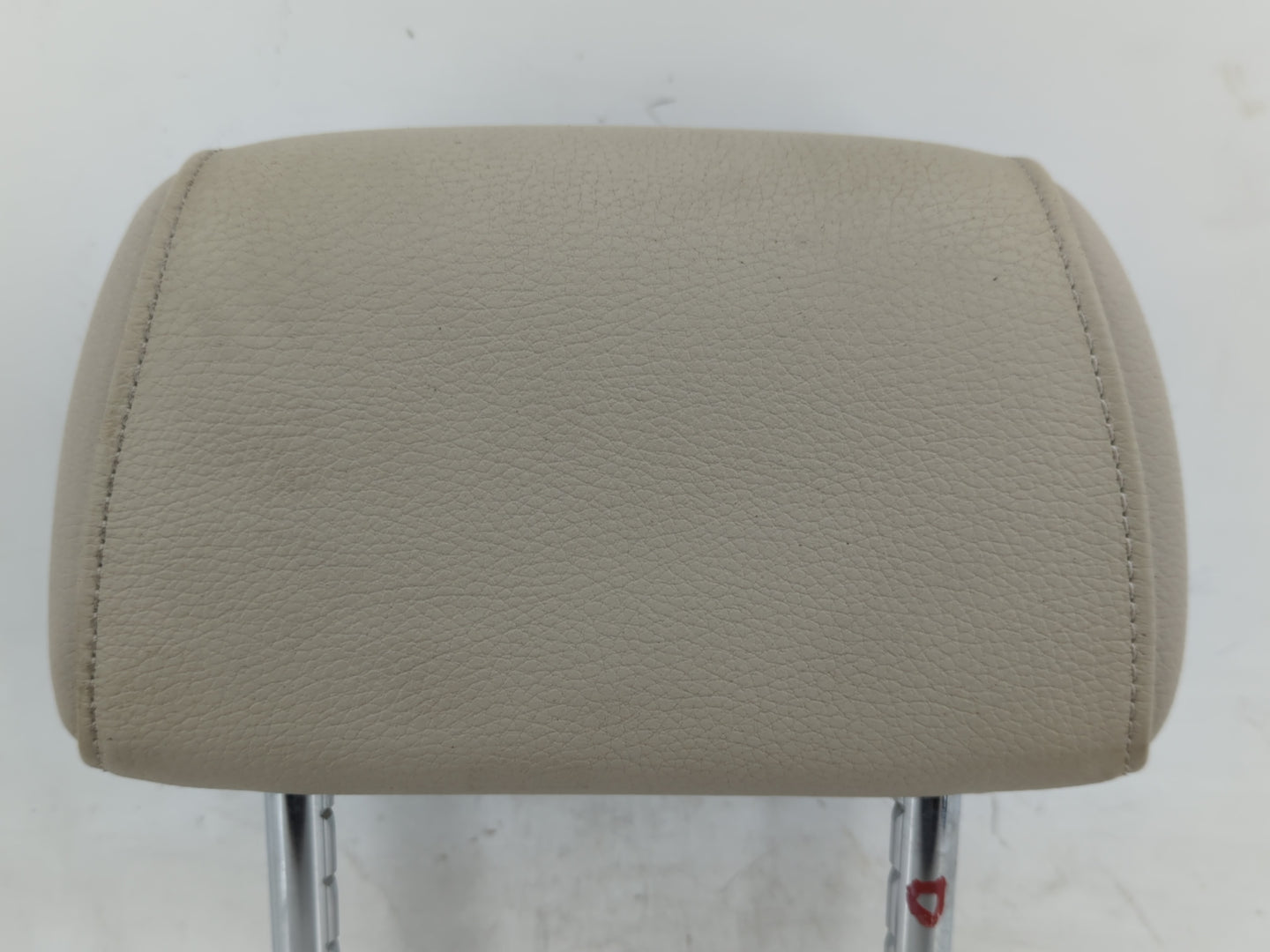 2011-2013 Bmw 528i Headrest Head Rest Rear Center Seat Fits Fits 2011 2012 2013 OEM Used Auto Parts - Oemusedautoparts1.com