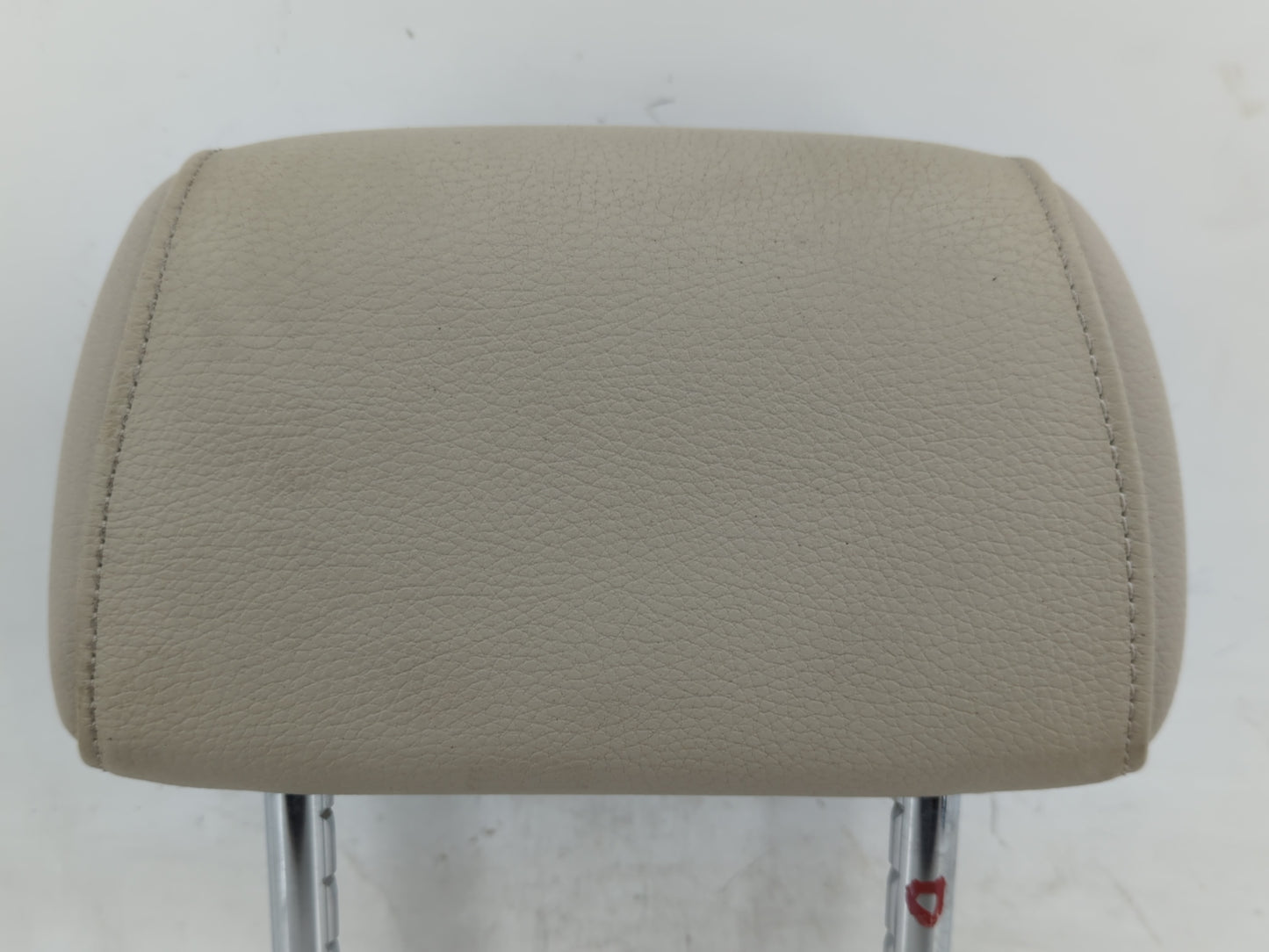 2011-2013 Bmw 528i Headrest Head Rest Rear Center Seat Fits Fits 2011 2012 2013 OEM Used Auto Parts - Oemusedautoparts1.com