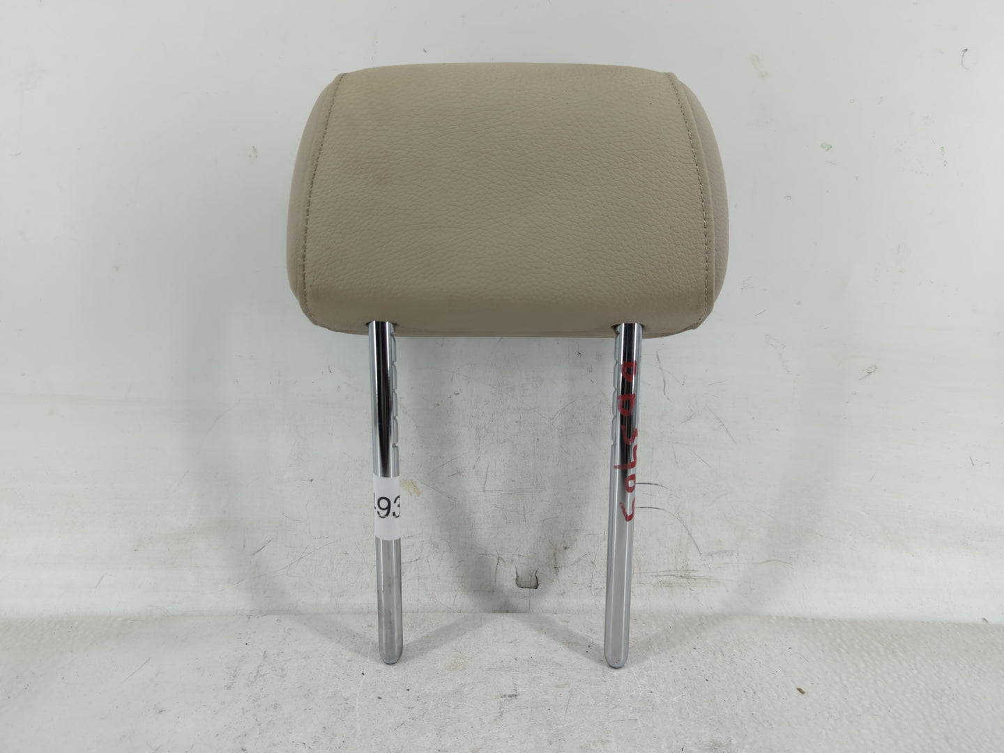 2011-2013 Bmw 528i Headrest Head Rest Rear Center Seat Fits Fits 2011 2012 2013 OEM Used Auto Parts - Oemusedautoparts1.com