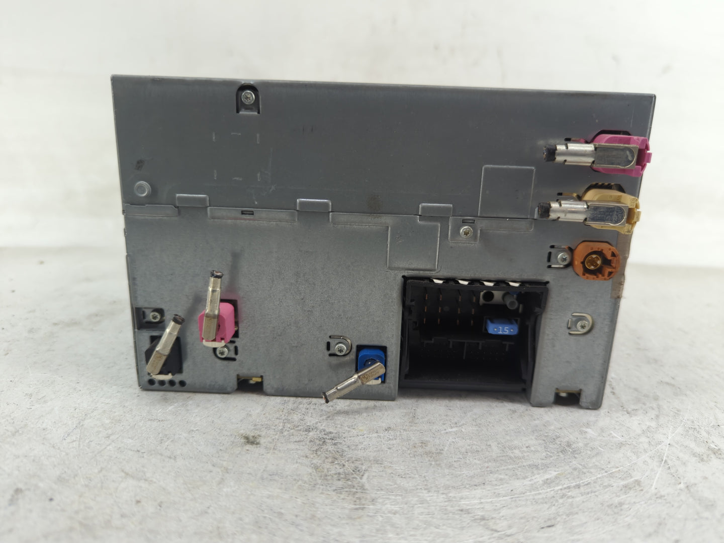 2011-2012 Bmw 528i Radio AM FM Cd Player Receiver Replacement P/N:9 289 249 01 Fits Fits 2011 2012 OEM Used Auto Parts - Oem