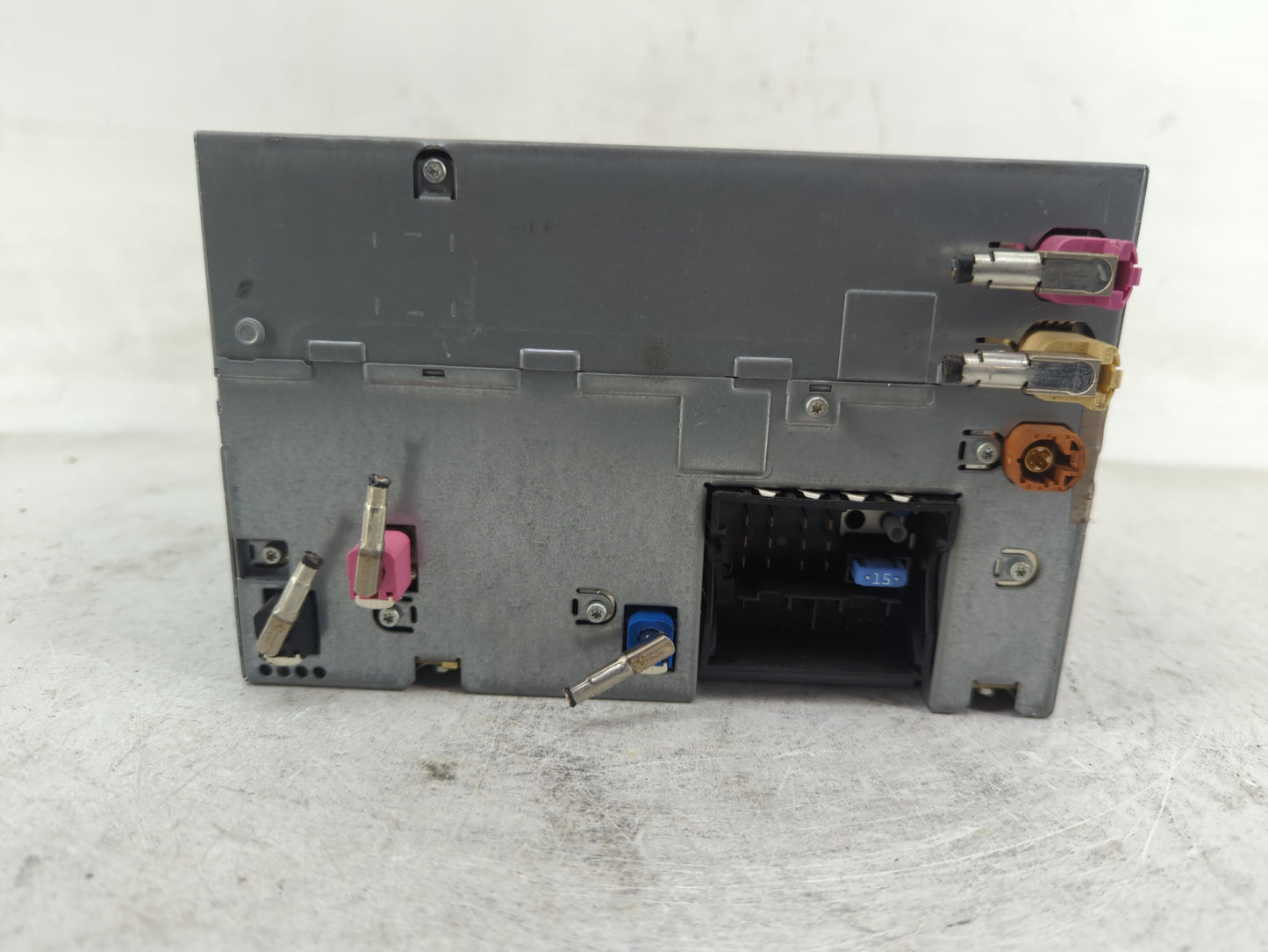 2011-2012 Bmw 528i Radio AM FM Cd Player Receiver Replacement P/N:9 289 249 01 Fits Fits 2011 2012 OEM Used Auto Parts - Oem