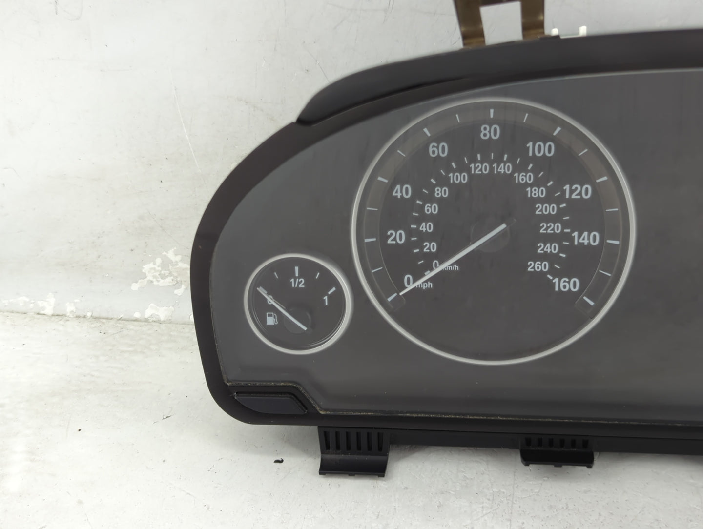 2012-2013 Bmw 528i Instrument Cluster Speedometer Gauges P/N:9280481-01 2232268-11, 25811511 Miles:82K Fits Fits 2011 2012 2