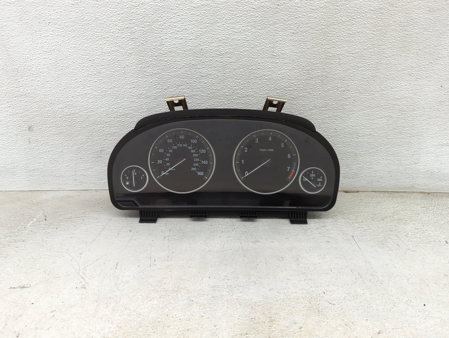 2012-2013 Bmw 528i Instrument Cluster Speedometer Gauges P/N:9280481-01 Miles: Fits Fits 2011 2012 2013 OEM Used Auto Parts 