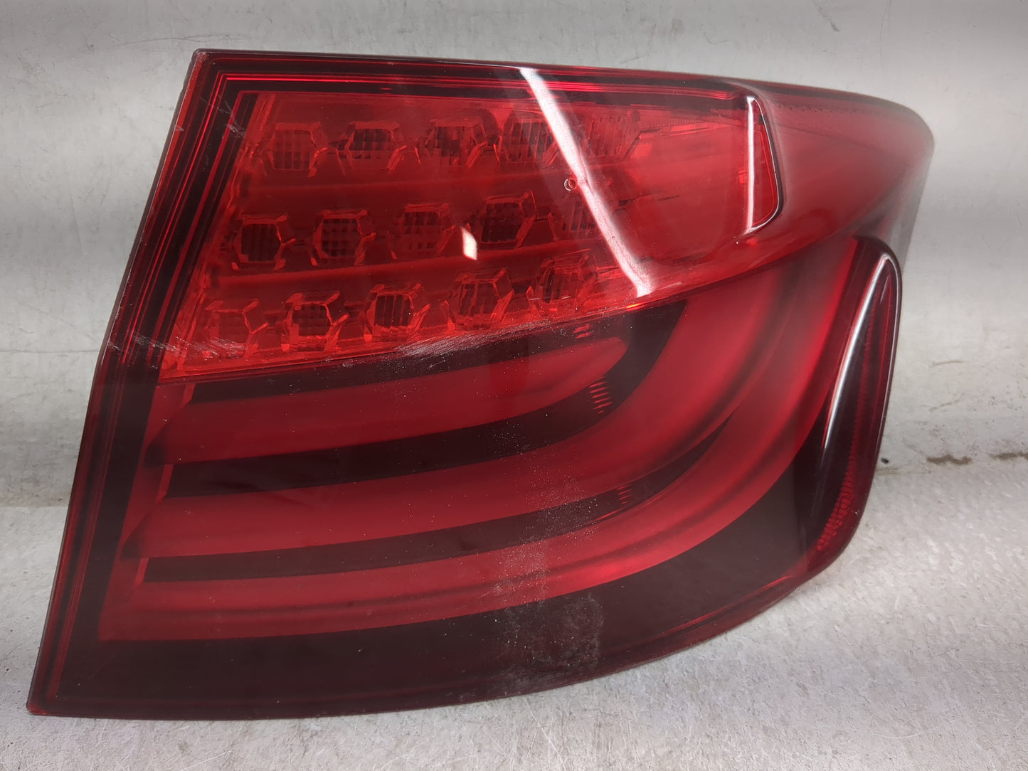 2011-2013 Bmw 528i Tail Light Assembly Passenger Right OEM P/N:173462-02 Fits Fits 2011 2012 2013 OEM Used Auto Parts - Oemu