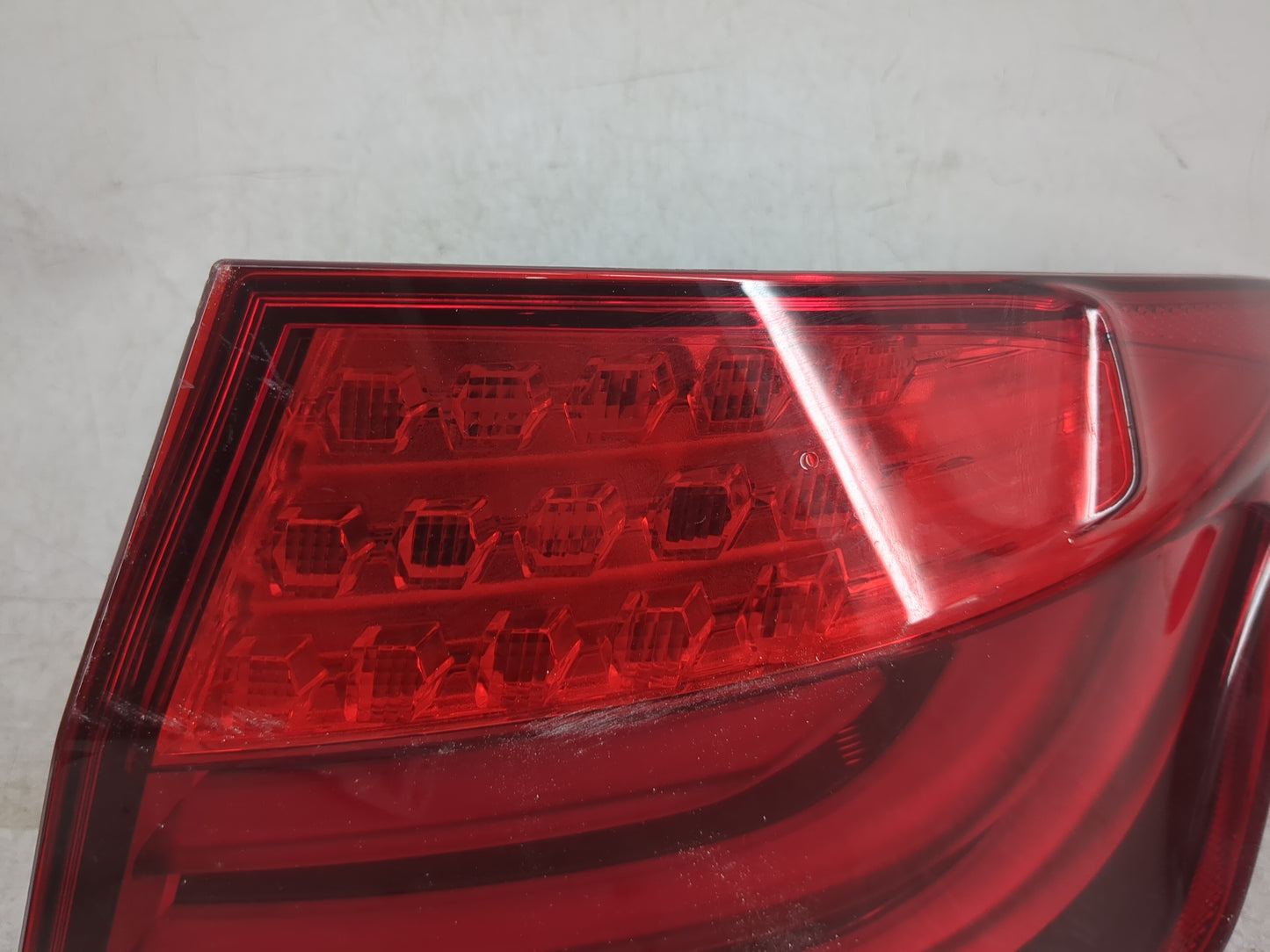 2011-2013 Bmw 528i Tail Light Assembly Passenger Right OEM P/N:173462-02 Fits Fits 2011 2012 2013 OEM Used Auto Parts - Oemu
