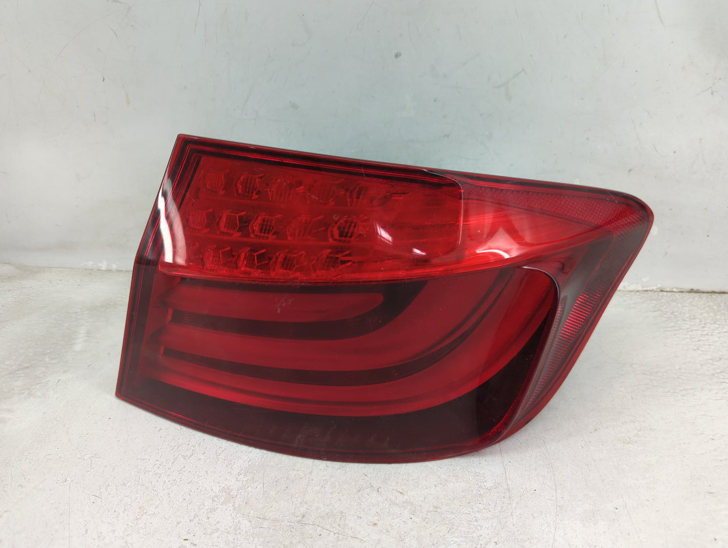 2011-2013 Bmw 528i Tail Light Assembly Passenger Right OEM P/N:173462-02 Fits Fits 2011 2012 2013 OEM Used Auto Parts - Oemu