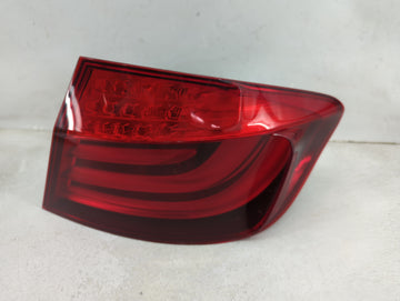 2011-2013 Bmw 528i Tail Light Assembly Passenger Right OEM P/N:173462-02 Fits Fits 2011 2012 2013 OEM Used Auto Parts - Oemu