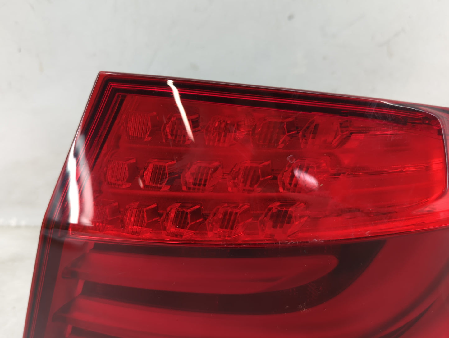 2011-2013 Bmw 528i Tail Light Assembly Passenger Right OEM P/N:173462-02 Fits Fits 2011 2012 2013 OEM Used Auto Parts - Oemu