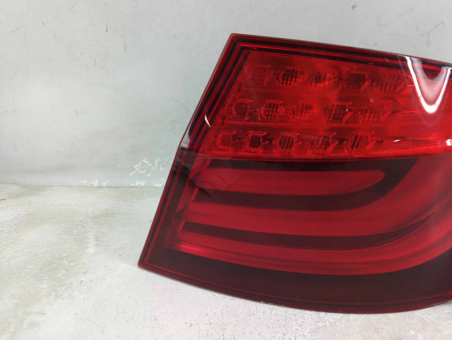 2011-2013 Bmw 528i Tail Light Assembly Passenger Right OEM P/N:173462-02 Fits Fits 2011 2012 2013 OEM Used Auto Parts - Oemu