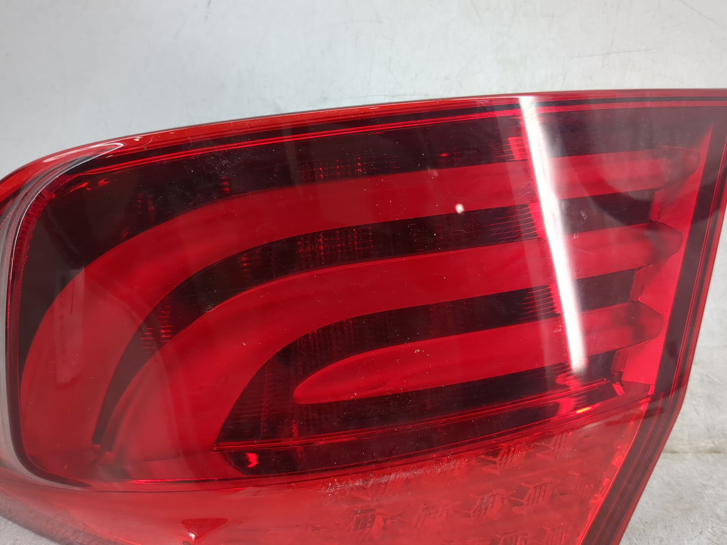 2011-2013 Bmw 528i Tail Light Assembly Passenger Right OEM P/N:173462-02 Fits Fits 2011 2012 2013 OEM Used Auto Parts - Oemu
