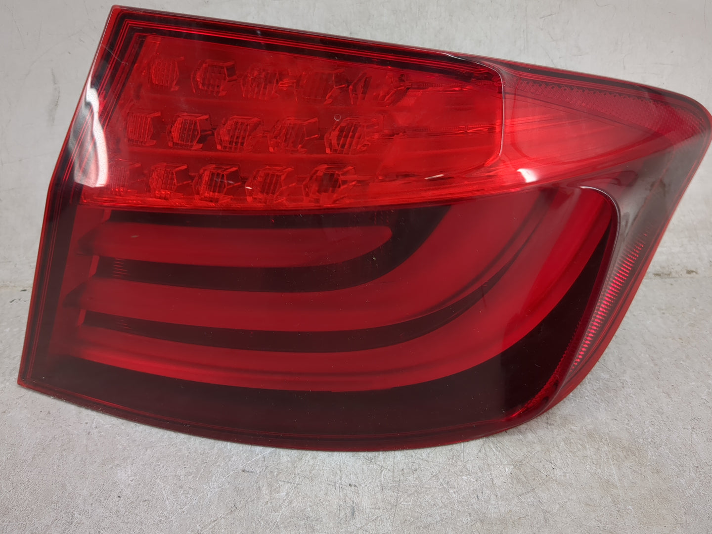 2011-2013 Bmw 528i Tail Light Assembly Passenger Right OEM P/N:173462-02 Fits Fits 2011 2012 2013 OEM Used Auto Parts - Oemu