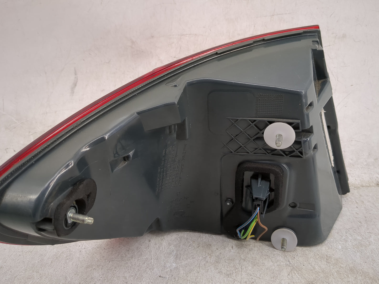 2011-2013 Bmw 528i Tail Light Assembly Passenger Right OEM P/N:173462-02 Fits Fits 2011 2012 2013 OEM Used Auto Parts - Oemu