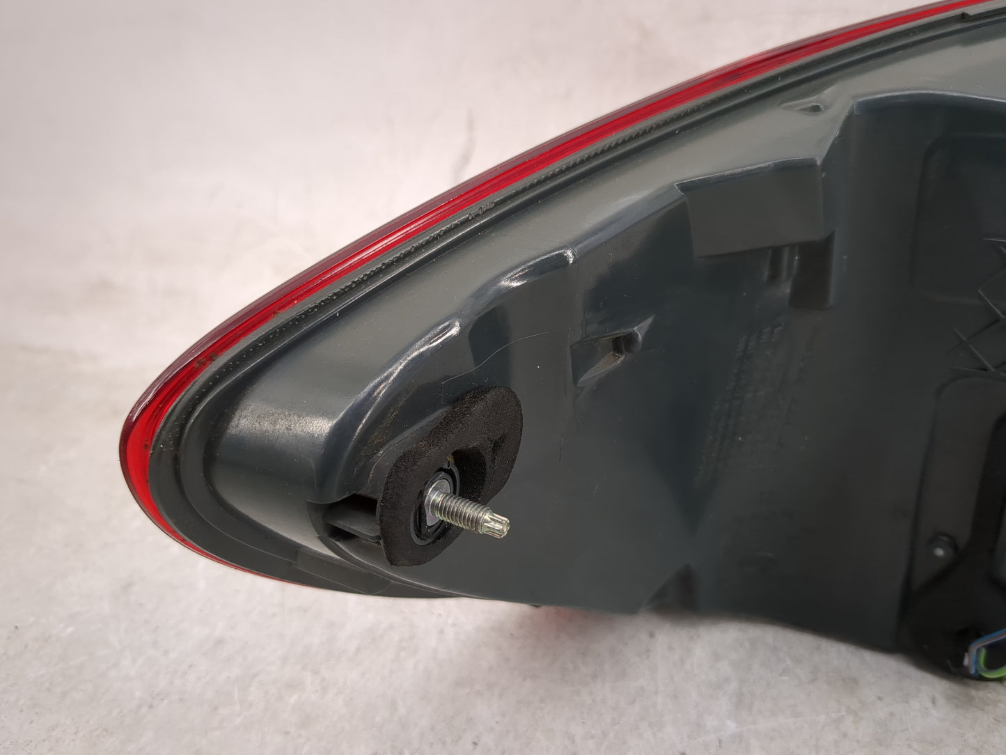 2011-2013 Bmw 528i Tail Light Assembly Passenger Right OEM P/N:173462-02 Fits Fits 2011 2012 2013 OEM Used Auto Parts - Oemu