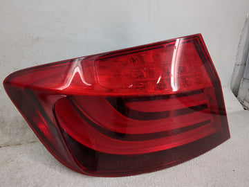 2011-2013 Bmw 528i Tail Light Assembly Driver Left OEM P/N:173462-01 Fits Fits 2011 2012 2013 OEM Used Auto Parts - Oemuseda