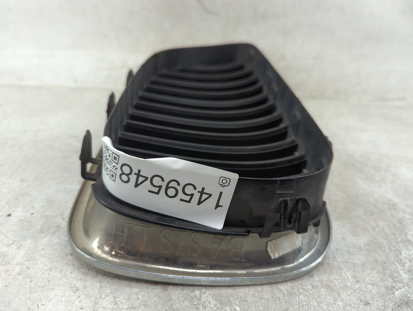 2011-2013 Bmw 528i Front Grille Bumper Not Included 1459548 - Oemusedautoparts1.com