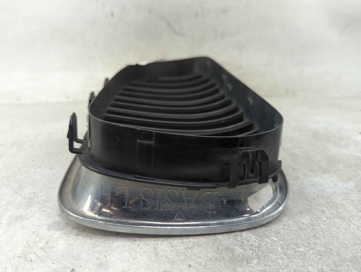 2011-2013 Bmw 528i Front Grille Bumper Not Included 1459616 - Oemusedautoparts1.com