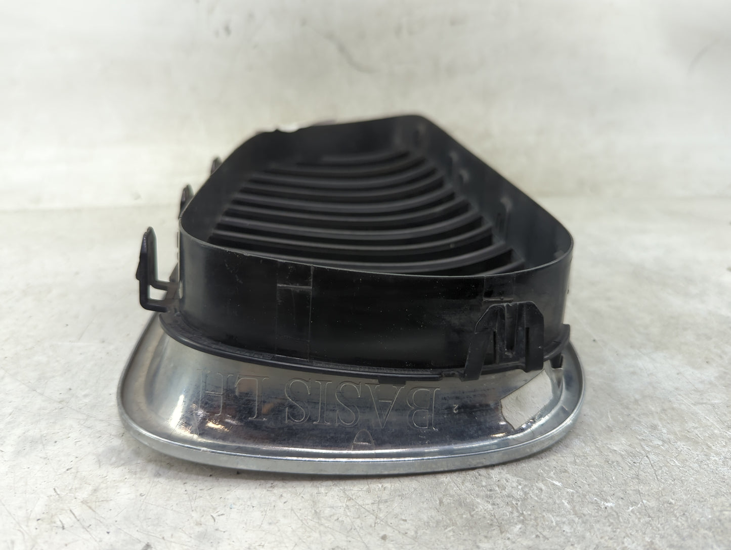 2011-2013 Bmw 528i Front Grille Bumper Not Included 1459616 - Oemusedautoparts1.com