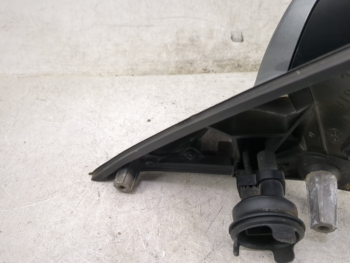2011-2012 Bmw 528i Passenger Side View Mirror - Right Door Mirror OEM Used - Oemusedautoparts1.com