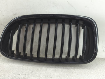 2011-2016 Bmw 528i Front Grille Bumper Not Included - Oemusedautoparts1.com