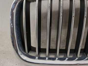 2011-2013 Bmw 528i Front Grille Bumper Not Included 1459872