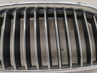 2011-2013 Bmw 528i Front Grille Bumper Not Included 1459944 - Oemusedautoparts1.com