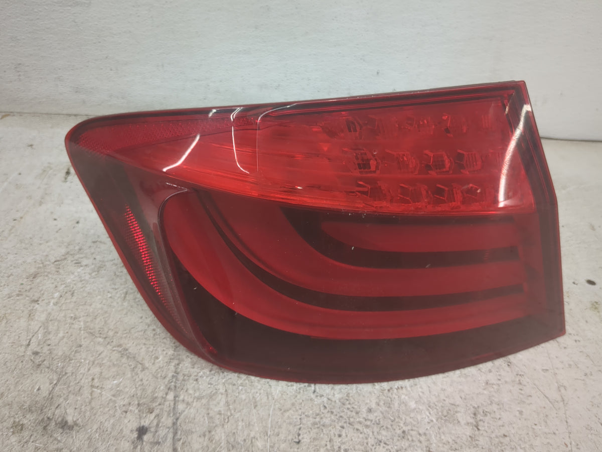 2011-2013 Bmw 528i Tail Light Assembly Driver Left OEM P/N:173462-01 Fits Fits 2011 2012 2013 OEM Used Auto Parts - Oemuseda