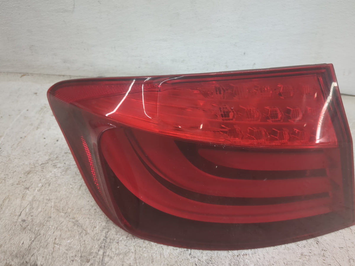 2011-2013 Bmw 528i Tail Light Assembly Driver Left OEM P/N:173462-01 Fits Fits 2011 2012 2013 OEM Used Auto Parts - Oemuseda