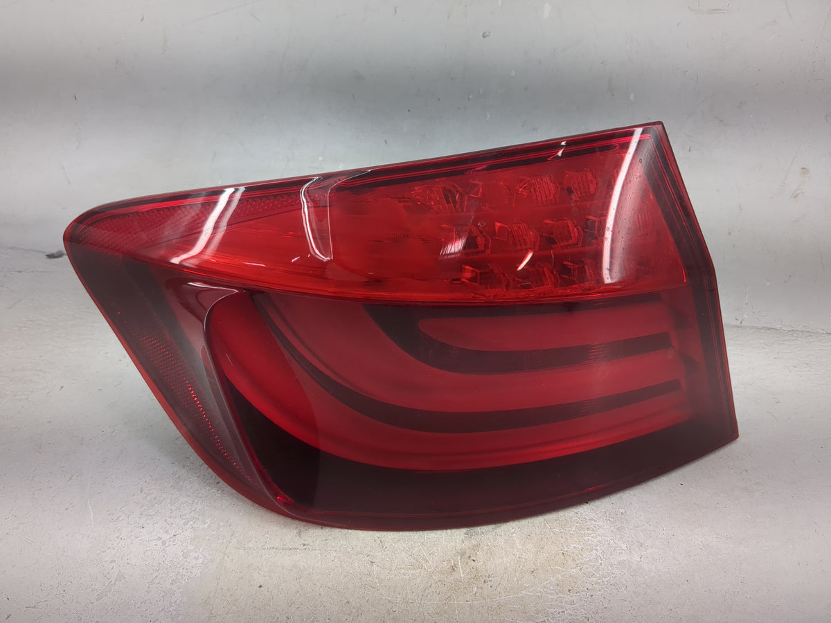 2011-2013 Bmw 528i Tail Light Assembly Driver Left OEM P/N:173462-01 Fits Fits 2011 2012 2013 OEM Used Auto Parts - Oemuseda