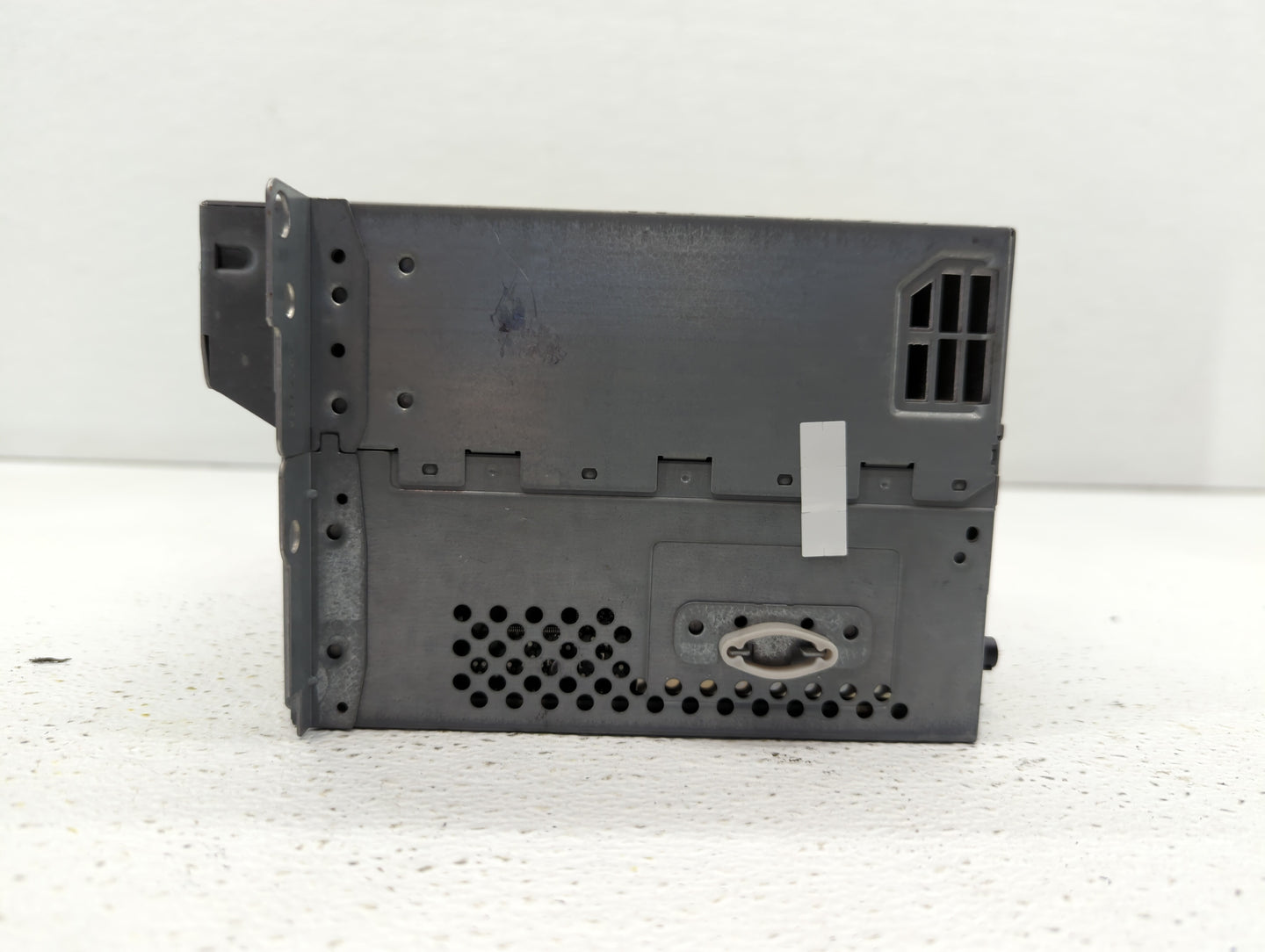 2011-2012 Bmw 528i Radio AM FM Cd Player Receiver Replacement P/N:9257010 9239157, 9237175, 9237176 Fits Fits 2010 2011 2012