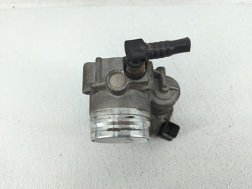 2012-2016 Bmw 528i Throttle Body P/N:1354 7588625-02 1354 7588625-04, 1354 7588625-03 Fits Fits 2012 2013 2014 2015 2016 2017 2018 OEM Used Auto Parts