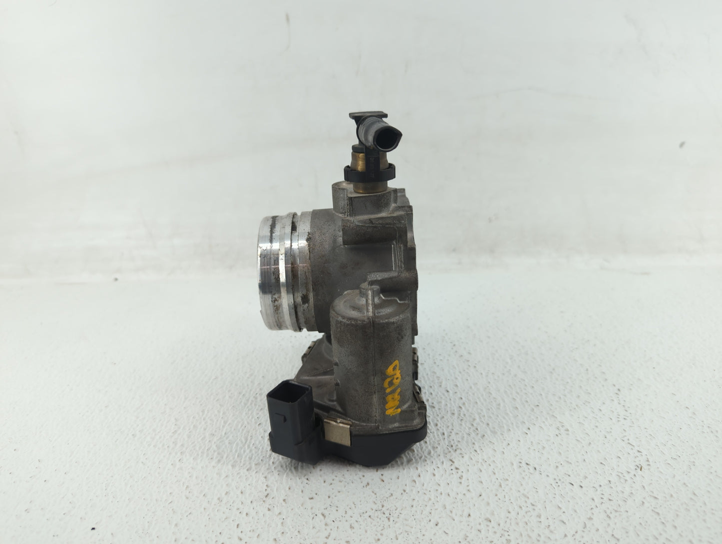 2012-2016 Bmw 528i Throttle Body P/N:1354 7588625-02 1354 7588625-04, 1354 7588625-03 Fits Fits 2012 2013 2014 2015 2016 201