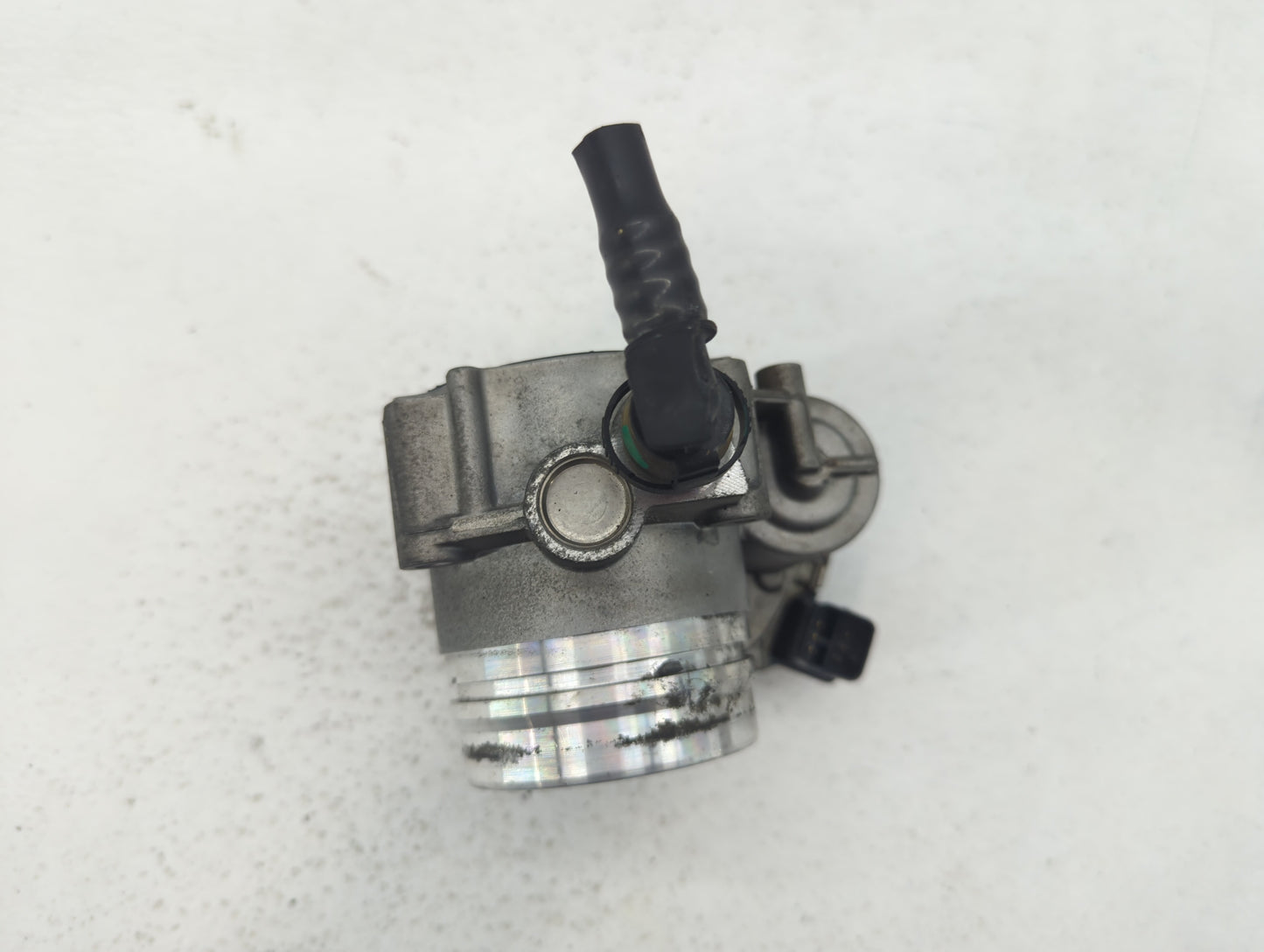 2012-2016 Bmw 528i Throttle Body P/N:1354 7588625 02 1354 7588625-04, 1354 7588625-03 Fits Fits 2012 2013 2014 2015 2016 201
