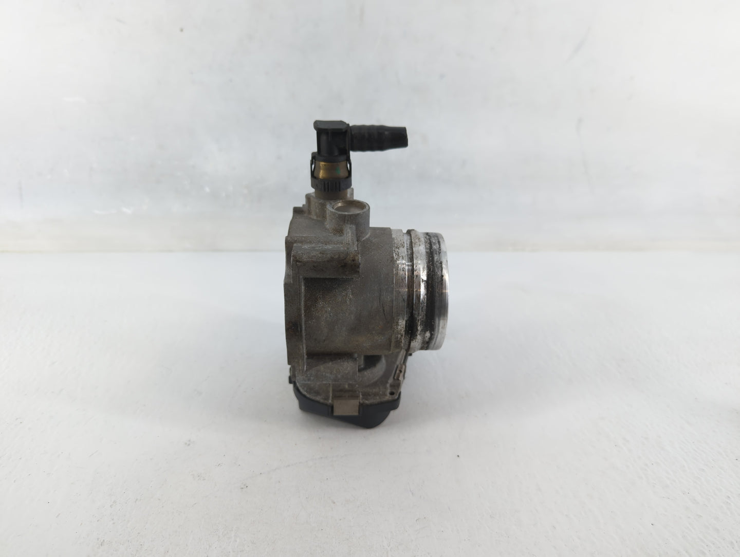 2012-2016 Bmw 528i Throttle Body P/N:1354 7588625-02 Fits Fits 2012 2013 2014 2015 2016 2017 2018 OEM Used Auto Parts - Oemu