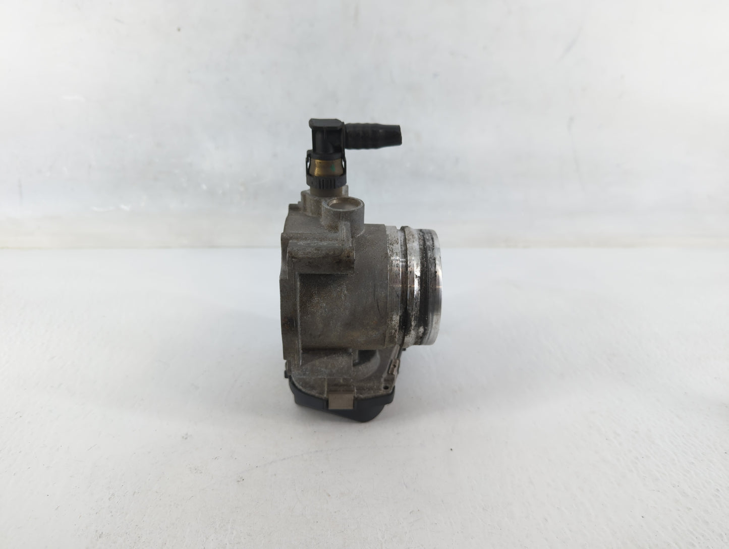2012-2016 Bmw 528i Throttle Body P/N:1354 7588625-02 Fits Fits 2012 2013 2014 2015 2016 2017 2018 OEM Used Auto Parts - Oemu